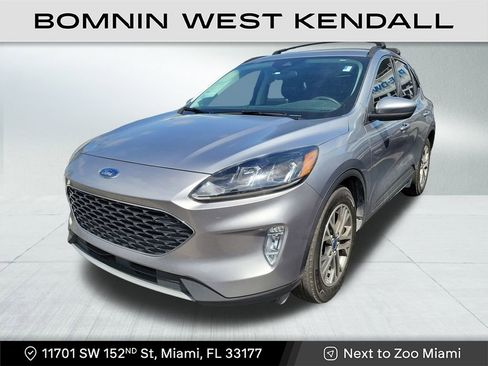 Used 2022 Ford Escape SEL image 2