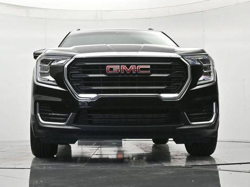 Certified 2024 GMC Terrain SLE w/ Driver Convenience Package FWD image 37