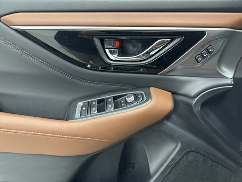 Used 2020 Subaru Outback Touring w/ Popular Package #2 image 9