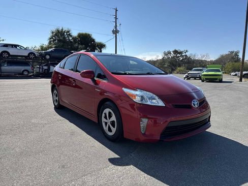 Used 2014 Toyota Prius Four image 8