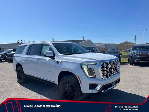 New 2026 GMC Yukon XL Denali w/ Sun & Power Step Package AWD/4WD image 2