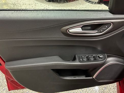 Used 2022 Alfa Romeo Giulia Ti w/ Active Assist Plus Package RWD image 11