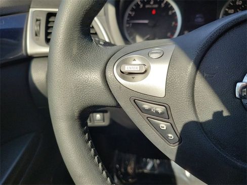 Used 2018 Nissan Sentra SR w/ SR Midnight Edition Package image 14