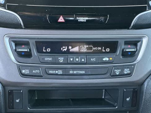 Used 2024 Honda Passport EX-L image 15