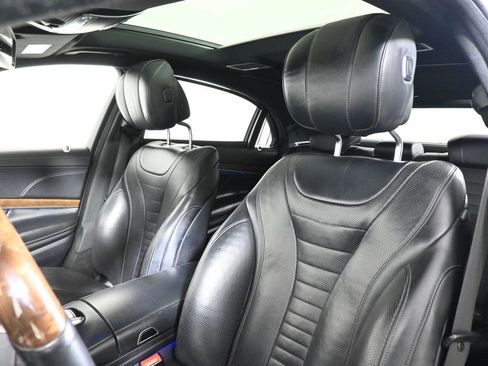 Used 2016 Mercedes-Benz S 550 4MATIC Sedan image 16