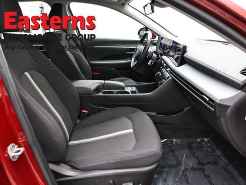 Used 2025 Hyundai Sonata SEL FWD image 24