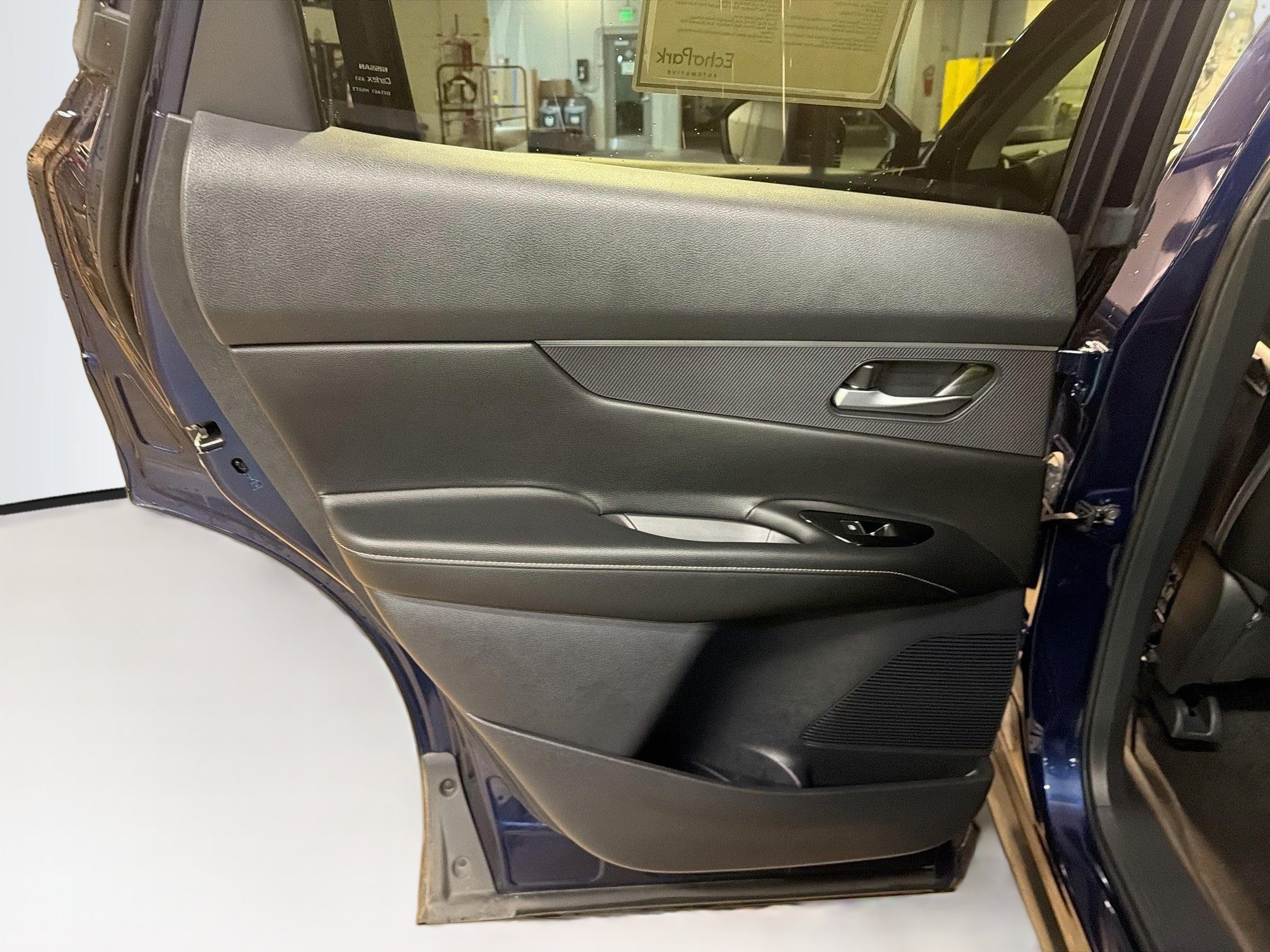 Used 2025 Nissan Murano SV AWD/4WD image 26