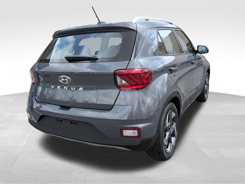 New 2026 Hyundai Venue SEL FWD image 7