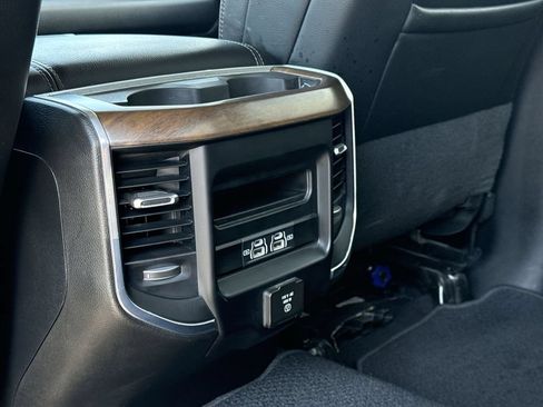 Used 2024 RAM 2500 Laramie AWD/4WD image 32