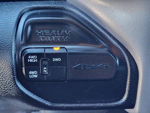 Used 2024 RAM 3500 Big Horn AWD/4WD image 16