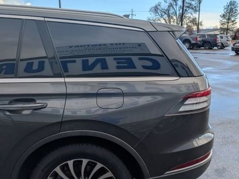 Used 2020 Lincoln Aviator Reserve w/ Equipment Group 201A AWD/4WD image 6