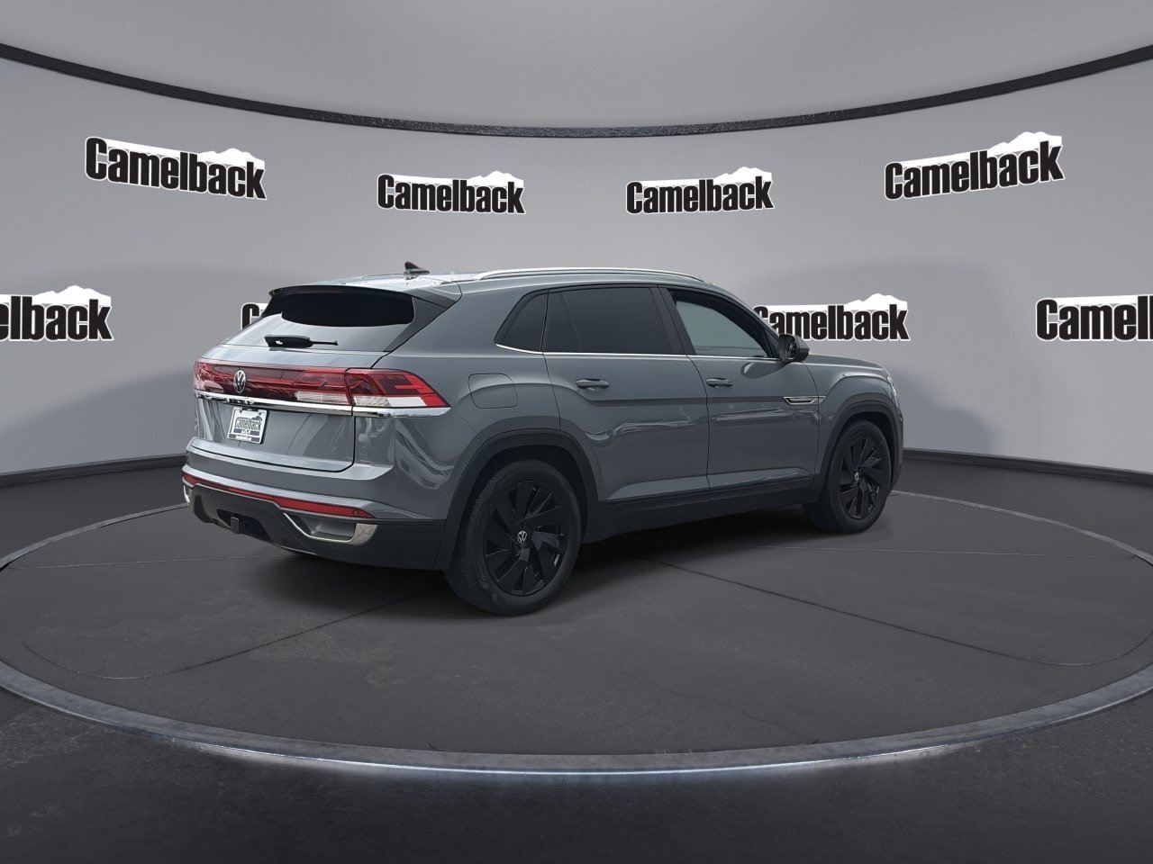 Used 2024 Volkswagen Atlas Cross Sport SE FWD image 7
