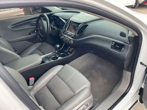 Used 2019 Chevrolet Impala LT image 9