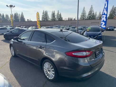 Used 2016 Ford Fusion S image 4