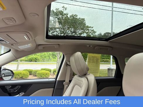Used 2021 Lincoln Corsair Reserve w/ Equipment Group 201A AWD/4WD image 13