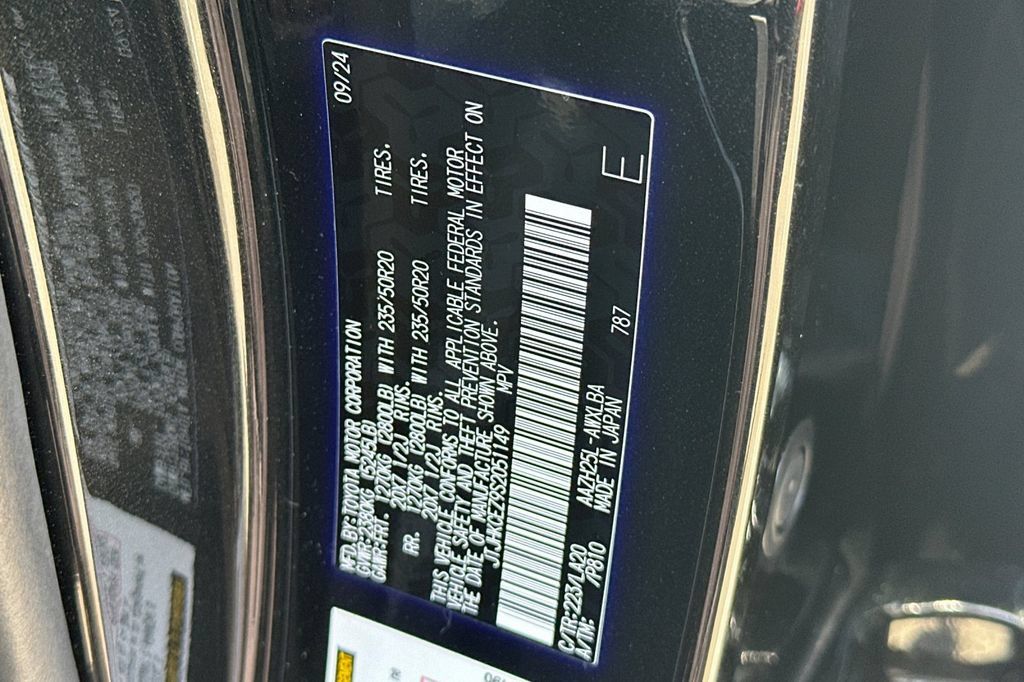Used 2025 Lexus NX 350h AWD w/ Accessory Package (2T) image 36