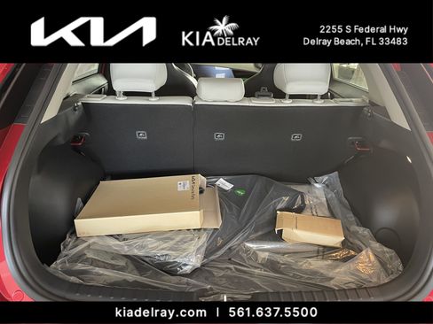 New 2025 Kia Niro EX image 9