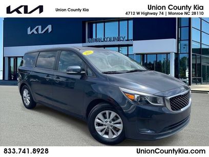 Used 2017 Kia Sedona LX