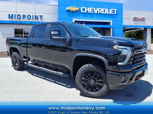 New 2026 Chevrolet Silverado 2500 LT w/ Trail Boss Package AWD/4WD image 1