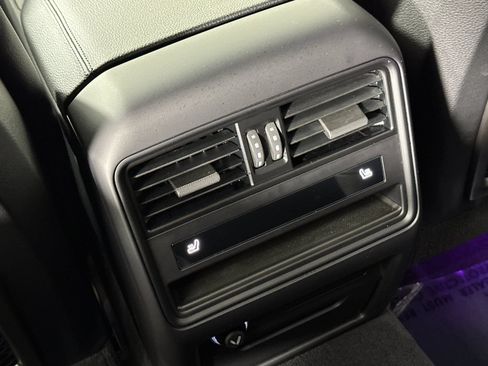 Certified 2025 Porsche Cayenne AWD/4WD image 15