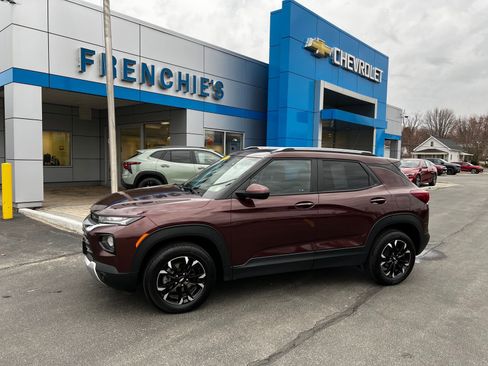 Used 2023 Chevrolet TrailBlazer LT w/ Convenience Package image 1