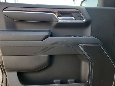 Used 2024 GMC Sierra 1500 SLE w/ Preferred Package image 15