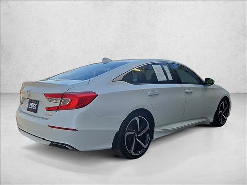 Used 2019 Honda Accord Sport image 5
