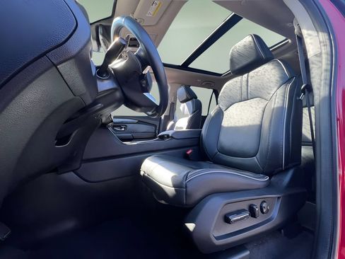 Used 2024 Honda Pilot Elite image 11