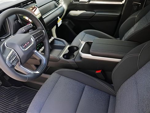 New 2026 GMC Terrain Elevation w/ Technology Package II image 9