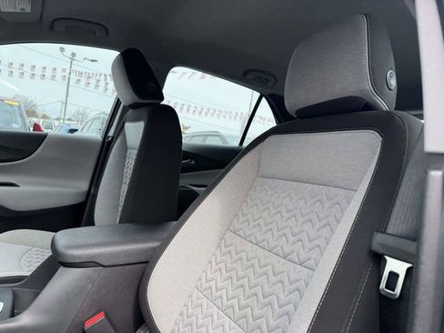 Certified 2024 Chevrolet Equinox LS w/ Driver Confidence II Package image 11