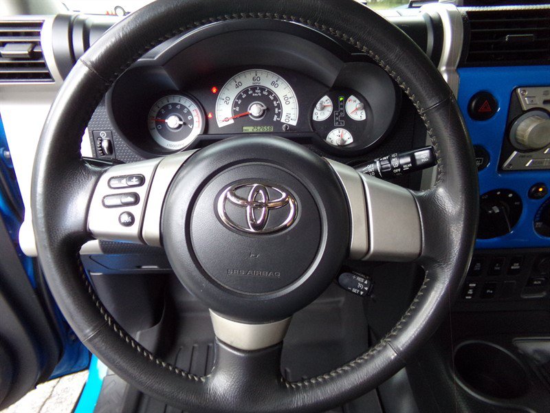 Used 2007 Toyota FJ Cruiser 4WD w/ Upgrade Pkg 2 image 29