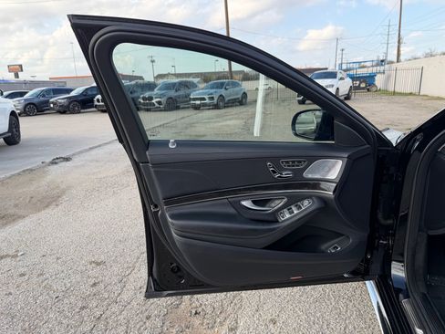 Used 2019 Mercedes-Benz S 63 AMG S 4MATIC Sedan image 21