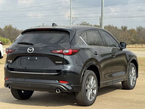 New 2025 MAZDA CX-5 AWD 2.5 S w/ Premium Plus Pkg image 4