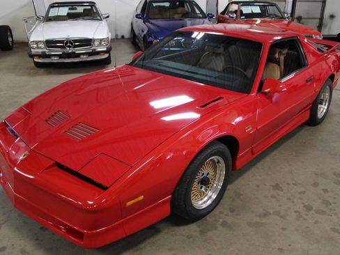 Used 1988 Pontiac Firebird Trans Am image 19