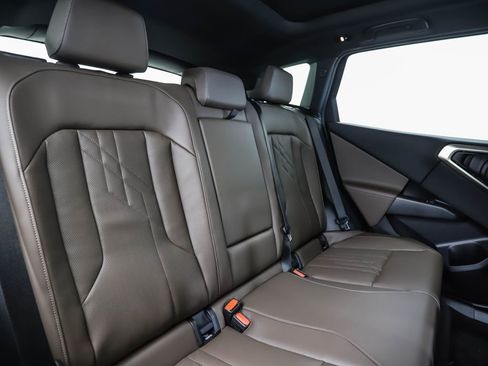 Used 2025 BMW X3 xDrive30i w/ Premium Package image 29