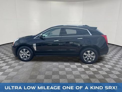 Used 2015 Cadillac SRX Luxury w/ Driver Assist Package AWD/4WD image 2