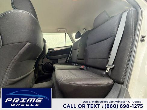 Used 2016 Subaru Outback 2.5i Premium image 12