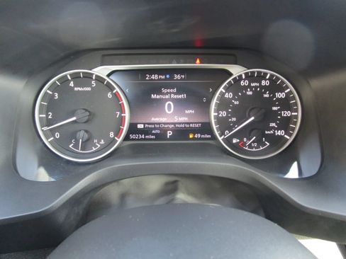 Used 2022 Nissan Rogue SV AWD/4WD image 14