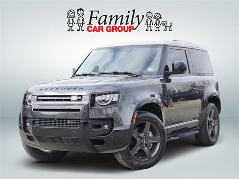 Used 2023 Land Rover Defender 90 X-Dynamic SE image 1