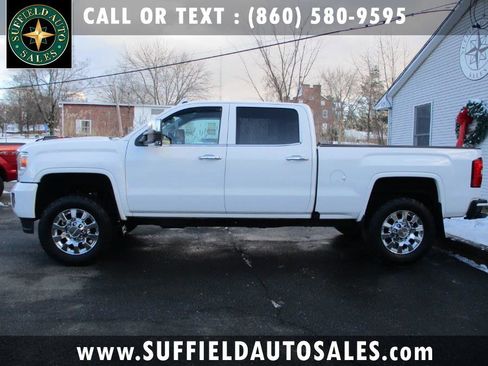 Used 2017 GMC Sierra 2500 Denali image 1