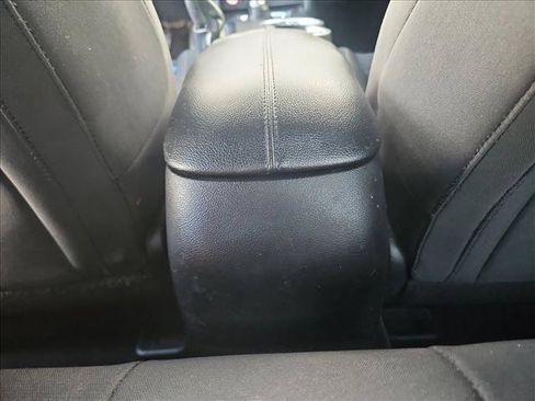 Used 2019 Ford Mustang Coupe RWD image 17