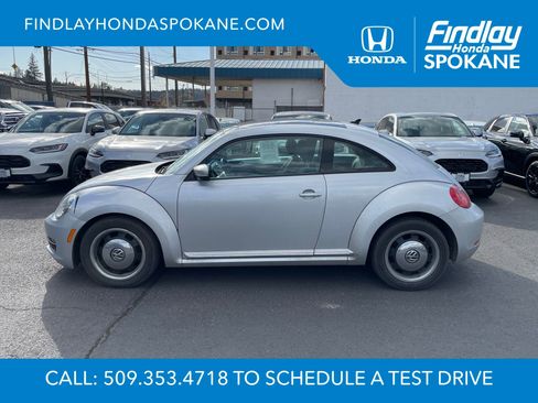 Used 2015 Volkswagen Beetle 1.8T FWD image 1