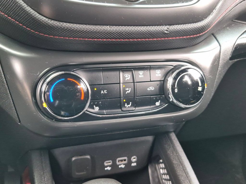 Used 2023 Chevrolet TrailBlazer RS FWD image 20