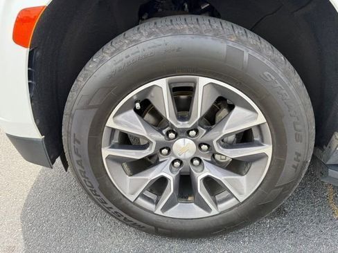 Used 2022 Chevrolet Tahoe LT w/ LT Signature Plus Package image 7