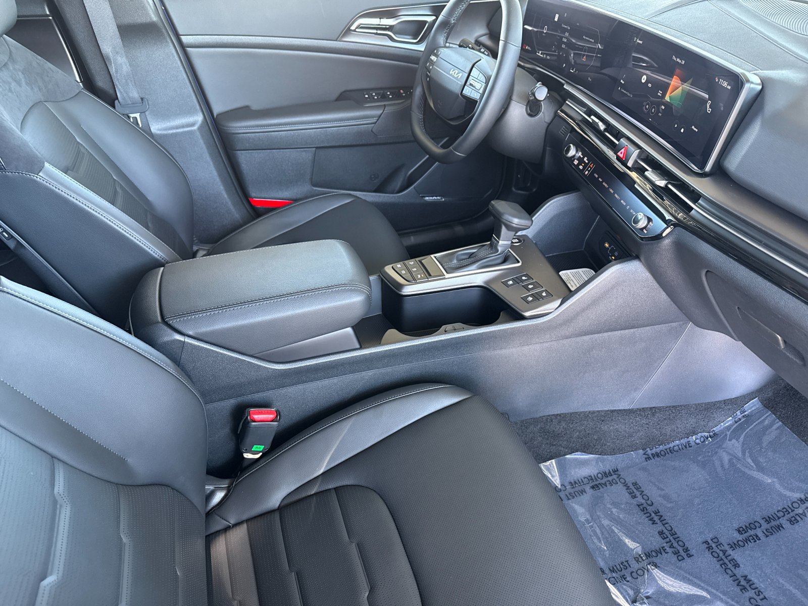 New 2026 Kia Sportage SX FWD image 17