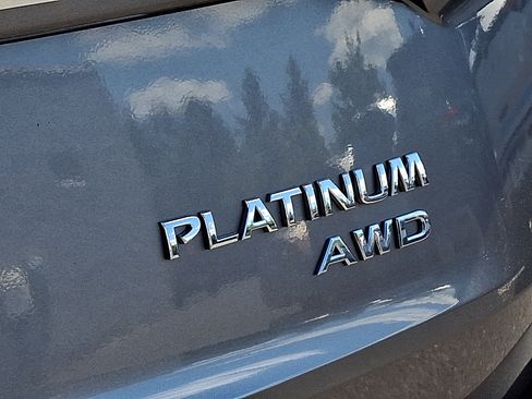 Certified 2023 Nissan Rogue Platinum w/ Platinum Premium Package AWD/4WD image 31