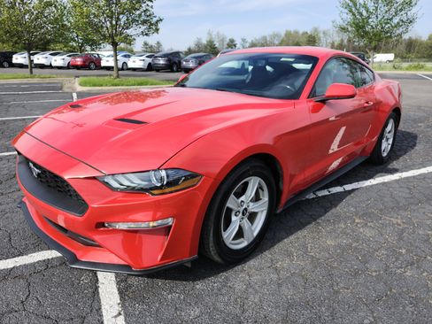 Used 2020 Ford Mustang Coupe RWD image 12
