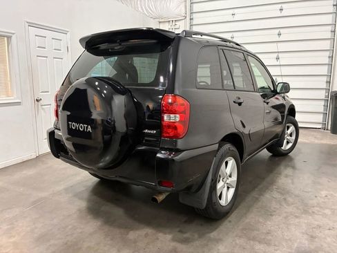 Used 2004 Toyota RAV4 4WD image 6