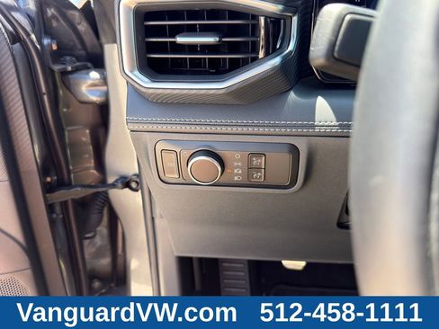 Used 2025 Ford Mustang GT Premium RWD image 18
