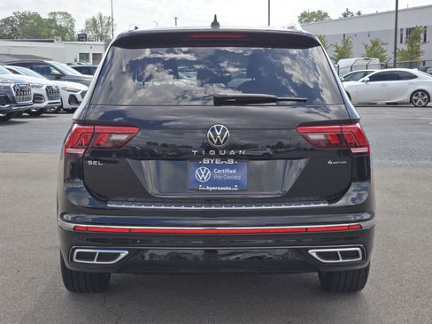 Certified 2024 Volkswagen Tiguan SEL R-Line AWD/4WD image 6